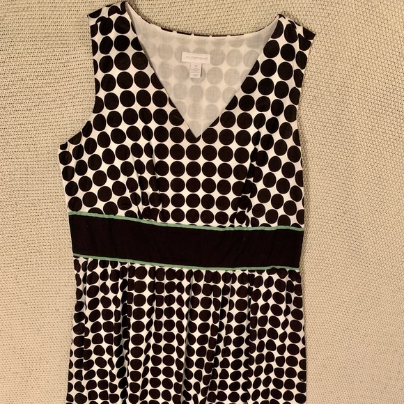 Black and white polkadot sleeveless swing dress - Picture 2 of 14